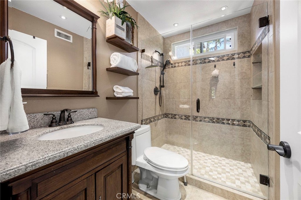 24843 Via Santa Cruz, Mission Viejo CA 92692 - Photo 32