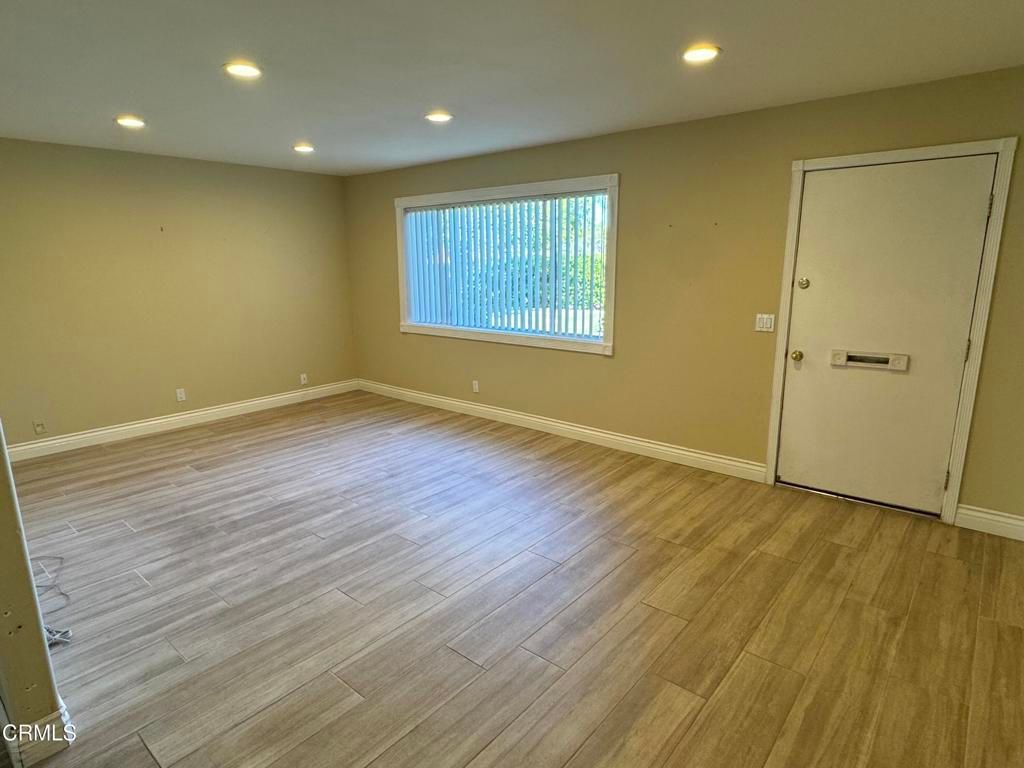 Photo of 234 Green Lea Place, Thousand Oaks, CA 91361 (MLS # V1-34249)