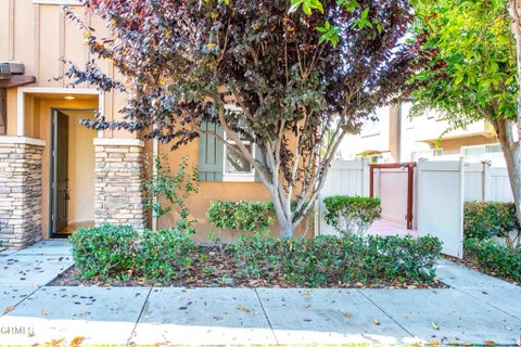 Tiny photo for 3760 Dunkirk Drive, Oxnard, CA 93035 (MLS # V1-38704)