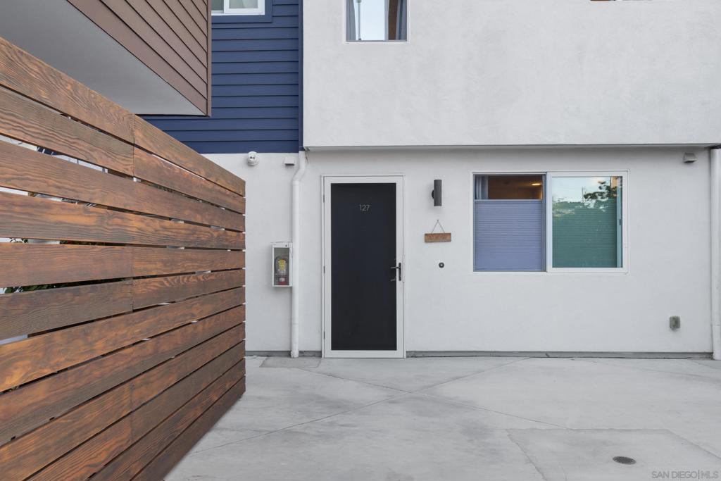 4100 Voltaire St 127