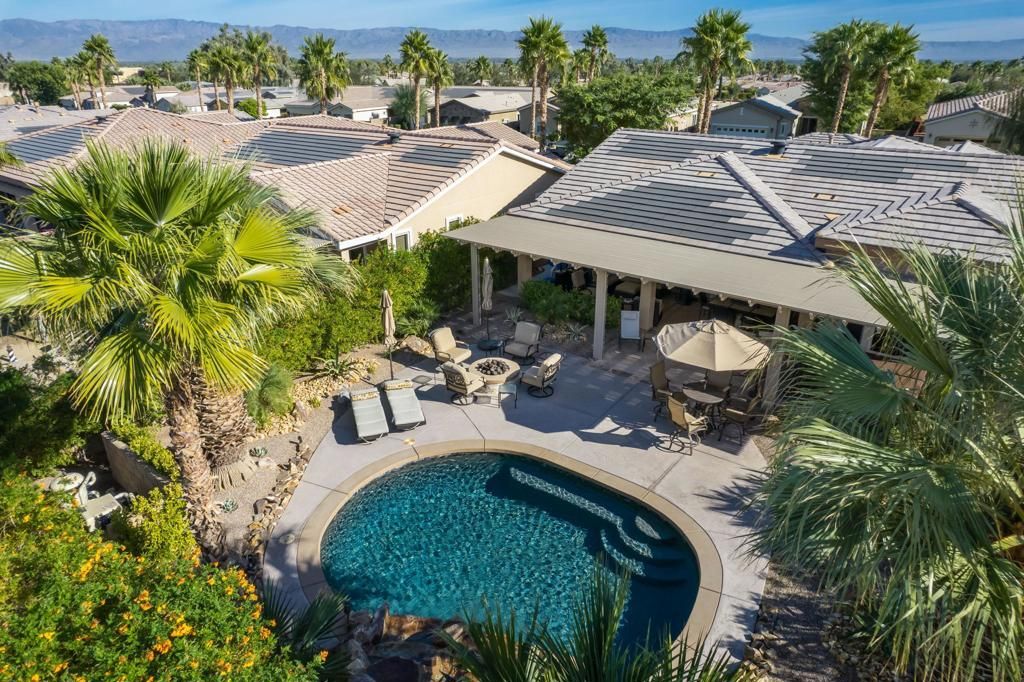 listing image 130722940498834141531