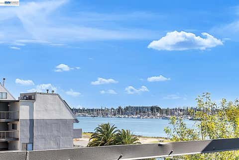 Photo of 7 Embarcadero #312, Oakland, CA 94607 (MLS # 41143380)