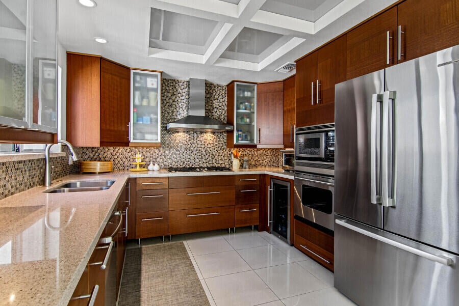 903 W Regal Drive