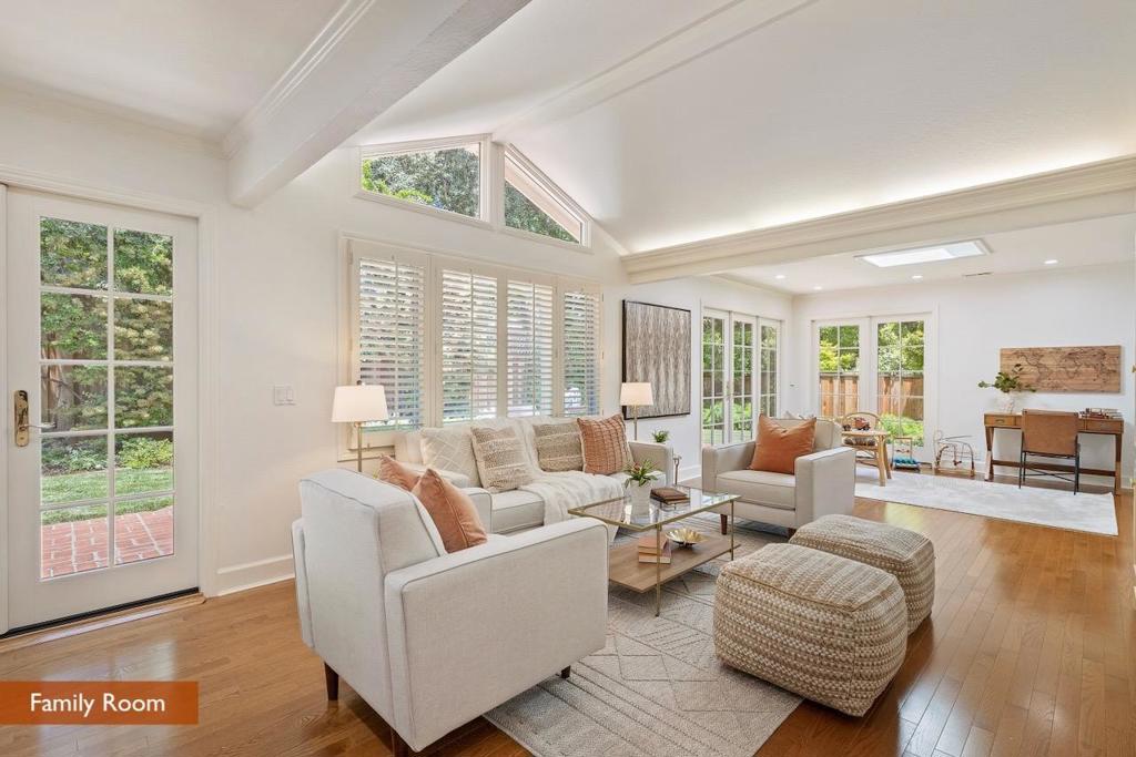1435 Highland View Court