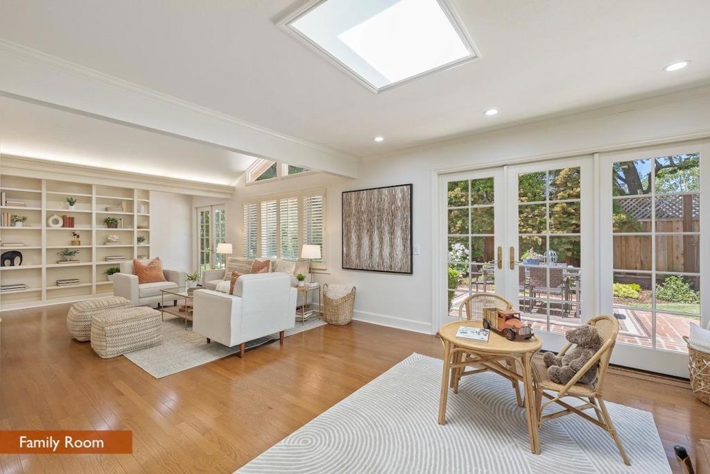 1435 Highland View Court