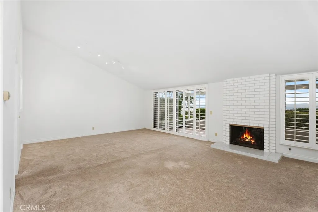 Laguna Niguel, California 92677, United States, 2 Bedrooms Bedrooms, ,2 BathroomsBathrooms,Residential,Active,244064