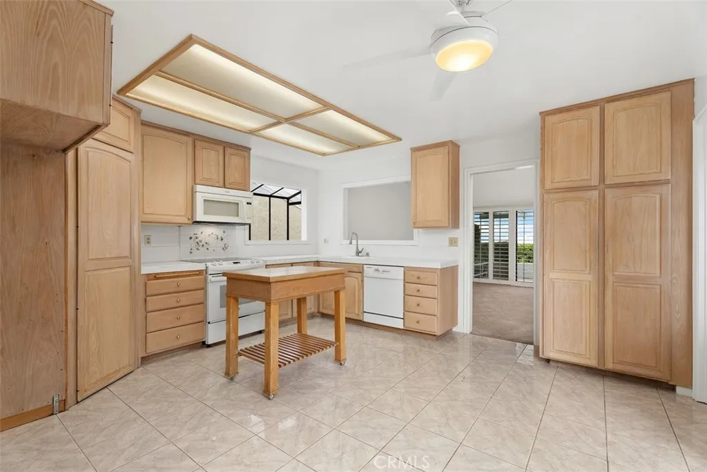 Laguna Niguel, California 92677, United States, 2 Bedrooms Bedrooms, ,2 BathroomsBathrooms,Residential,Active,244064