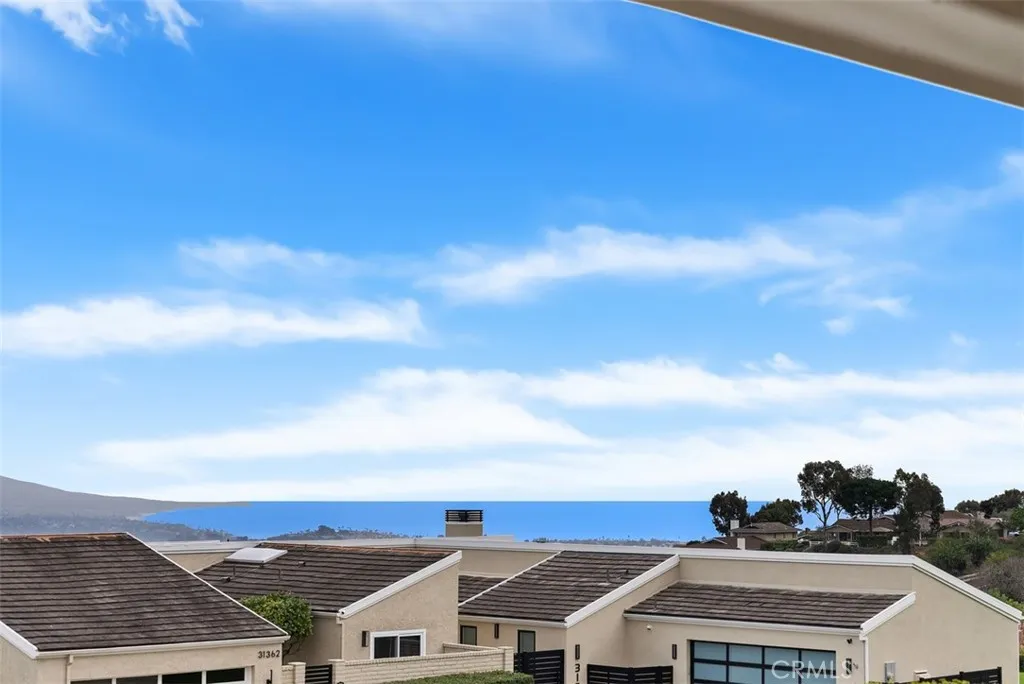 Laguna Niguel, California 92677, United States, 2 Bedrooms Bedrooms, ,2 BathroomsBathrooms,Residential,Active,244064