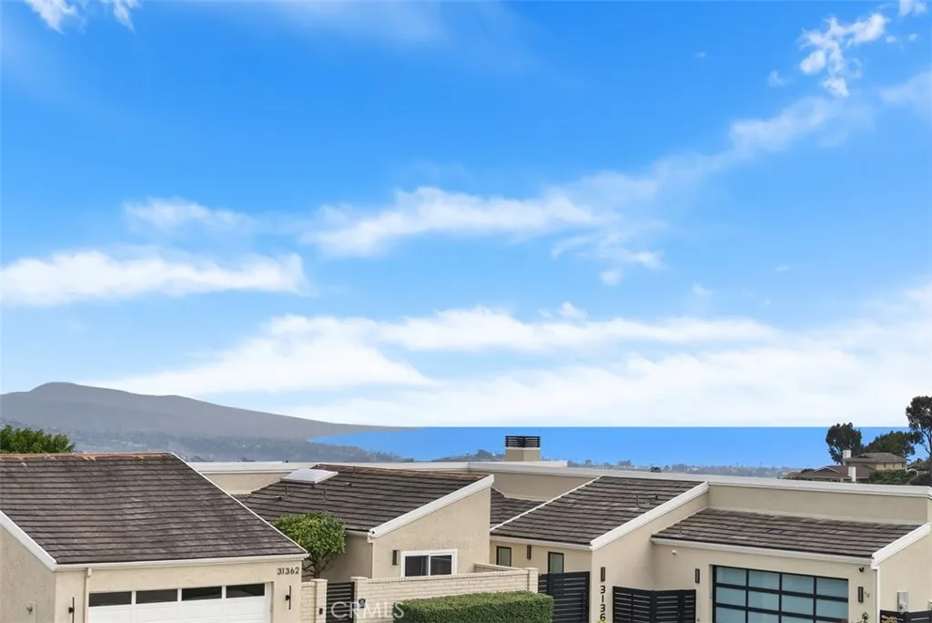 Laguna Niguel, California 92677, United States, 2 Bedrooms Bedrooms, ,2 BathroomsBathrooms,Residential,Active,244064