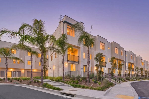 16285 SAN FERNANDO MISSION BLVD # 6, GRANADA HILLS, CA 91344 - Image a76e786c129e0b4e7770f1ce535545e2/3781880287