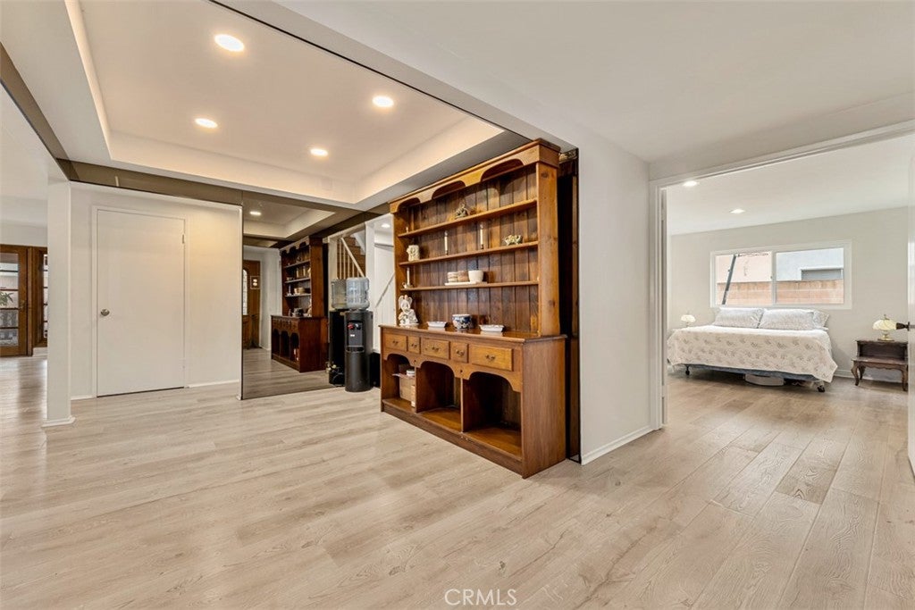 3102 S Pacific
