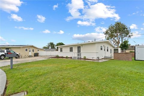 Photo of 13336 Sandra Pl, Garden Grove, CA 92843 (MLS # DW25282391)