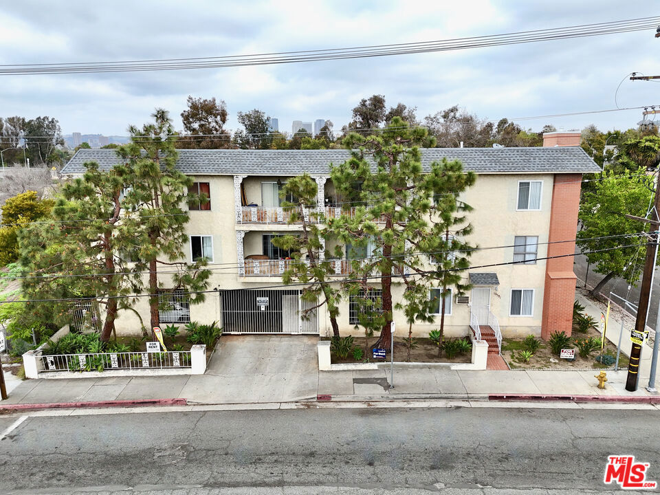 Properties 1 3189 Cheviot Vista Place