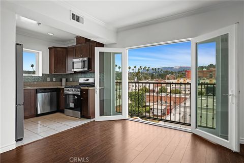 5633 Carlton Way 503 Hollywood CA 90028