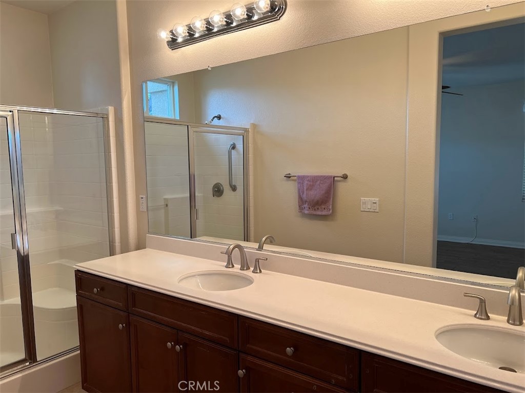 four seasons - Residential Lease