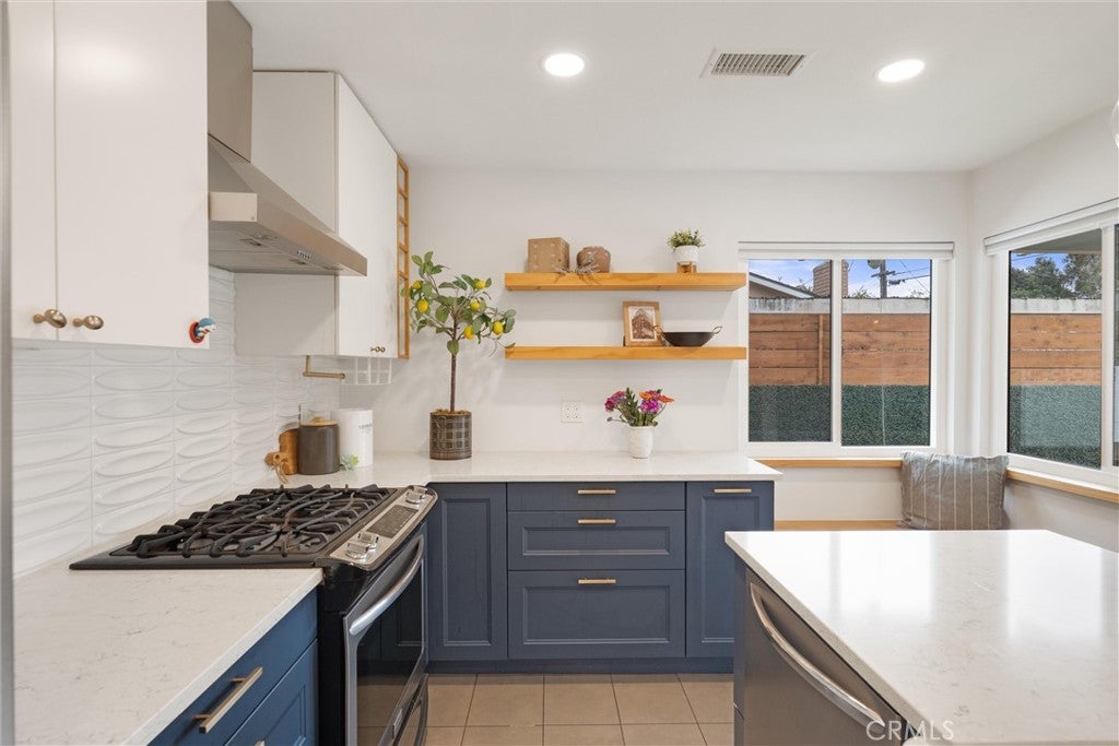 2422 S Salta Street, Santa Ana CA 92704 - Photo 12