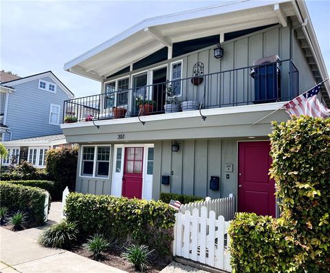 207 Ruby Avenue Newport Beach CA 92662