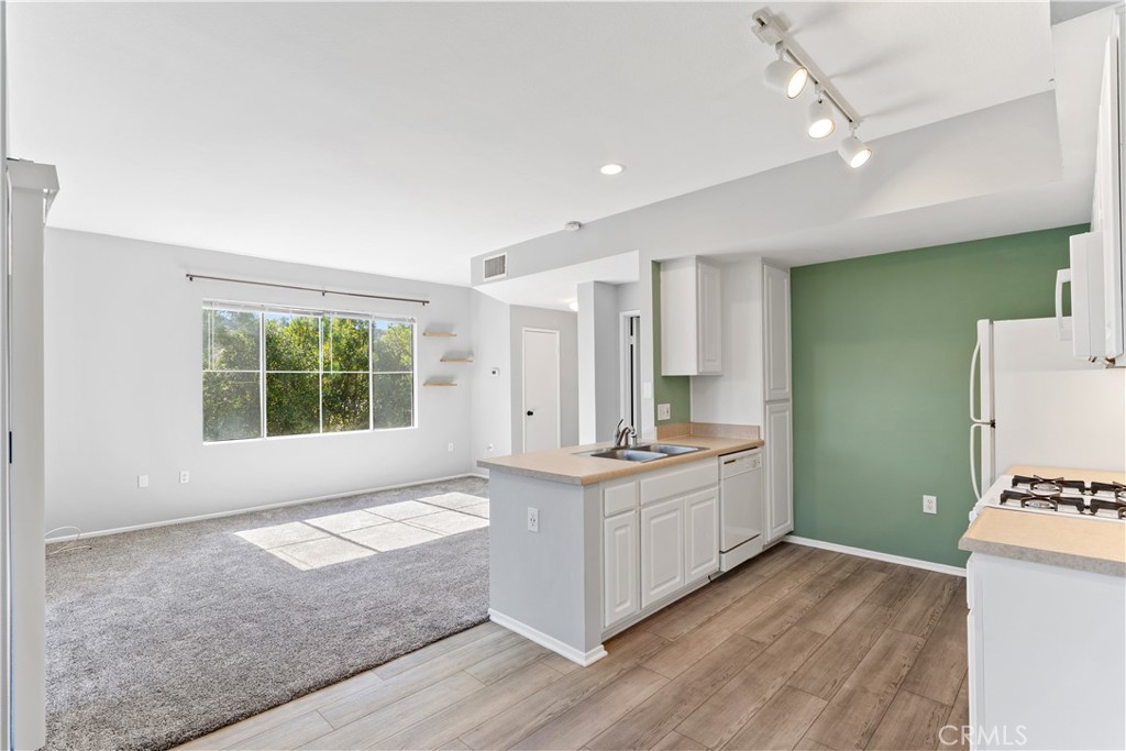 Bordeaux (BORDX) - Residential