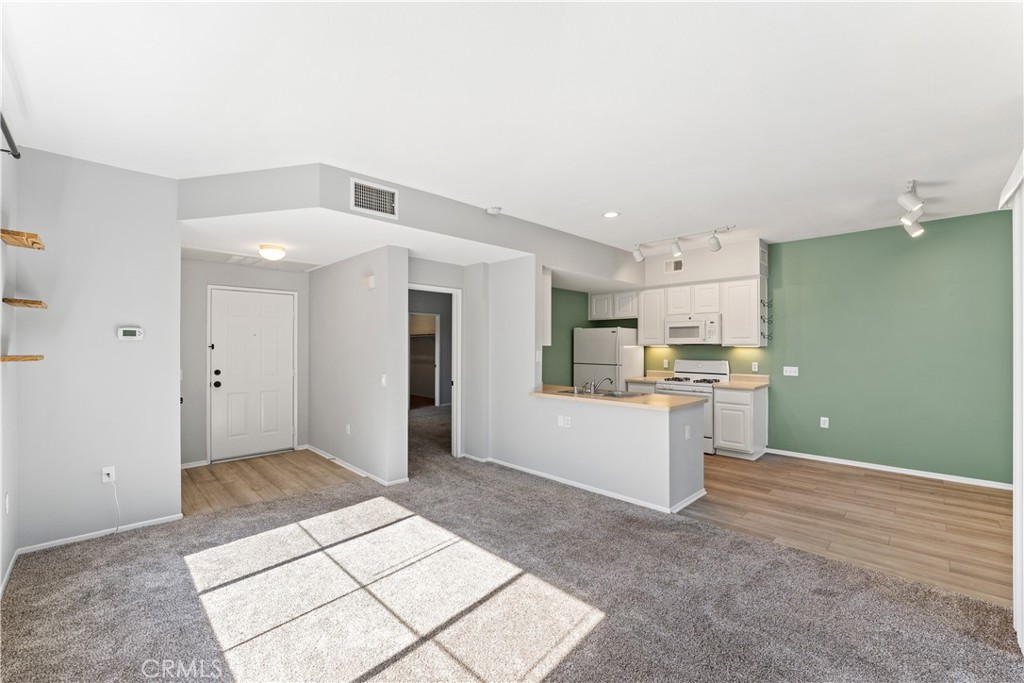 Bordeaux (BORDX) - Residential