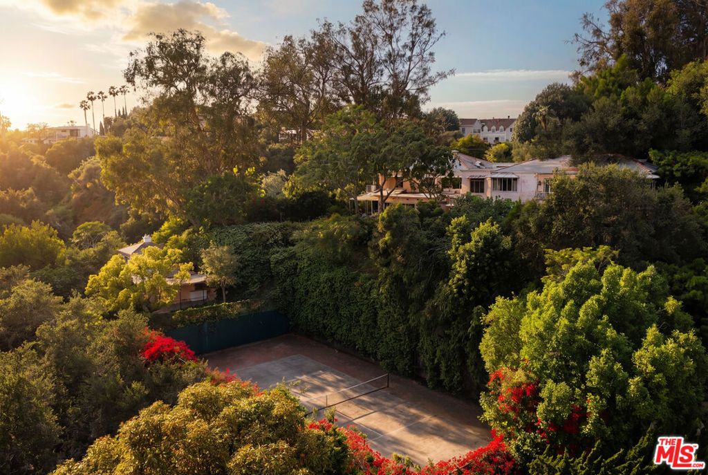 Photo of 10934 Bellagio Road, Los Angeles, CA 90077 (MLS # 26712731)