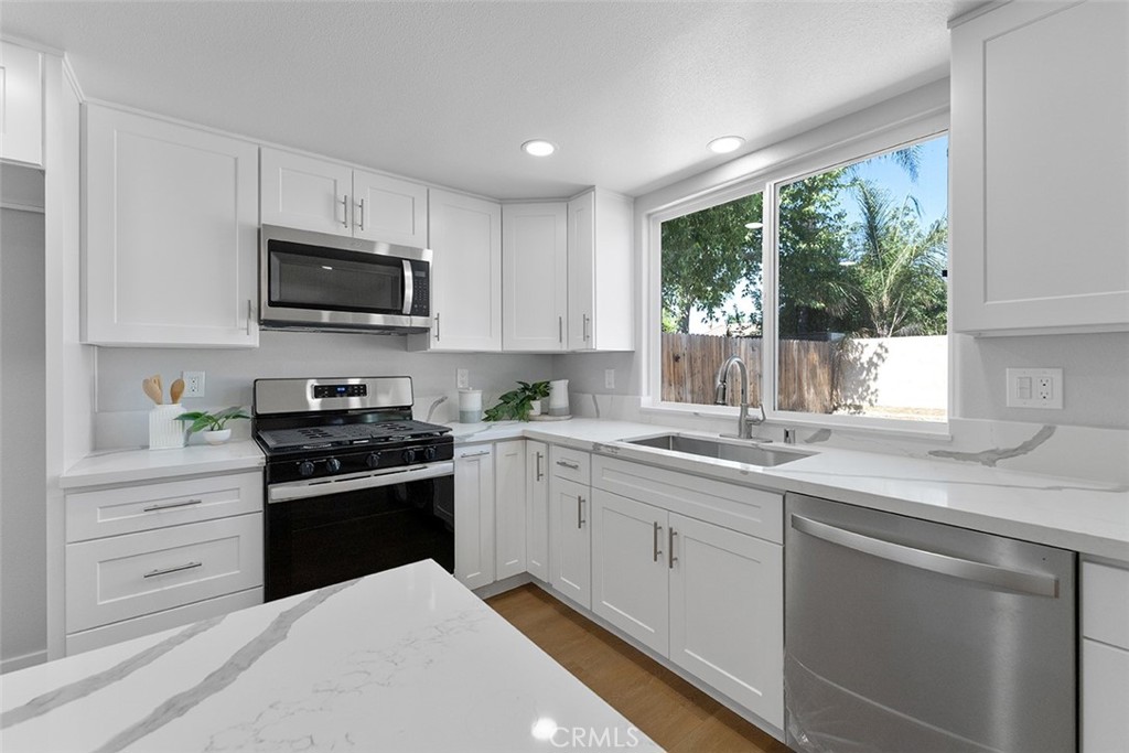 12940 Valley Springs Drive