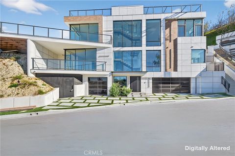 Photo of 4016 Oakfield dr, Sherman Oaks, CA 91423 (MLS # GD26008129)