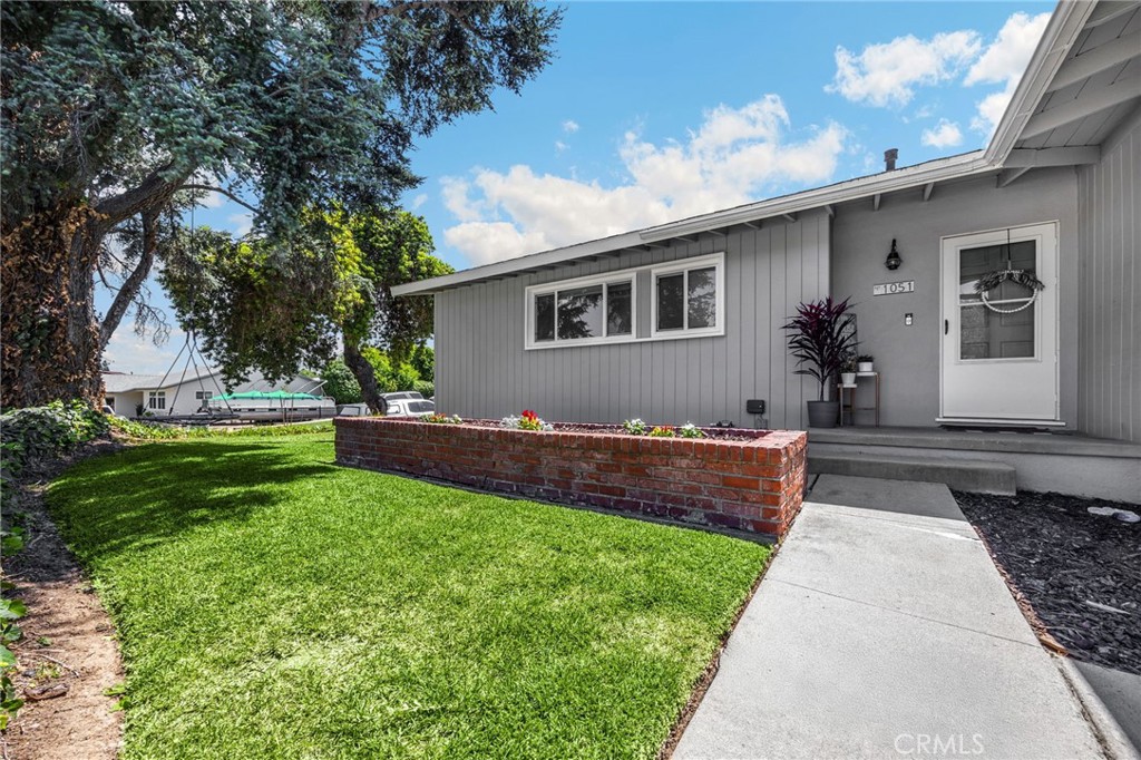 1051 Russell Street