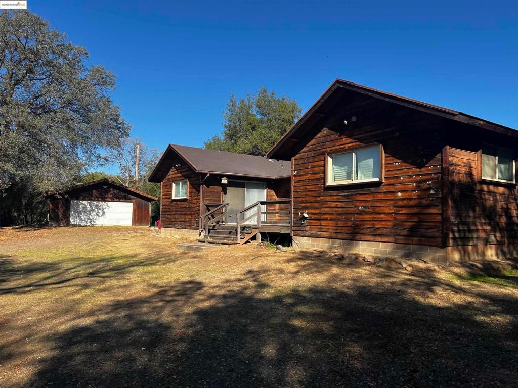 Photo of 3004 Dusty Rose Ln Ln, Mariposa, CA 95338 (MLS # 41114720)