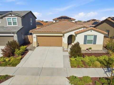 Photo of 667 Pleasant Drive, Lathrop, CA 95330 (MLS # ML82039470)