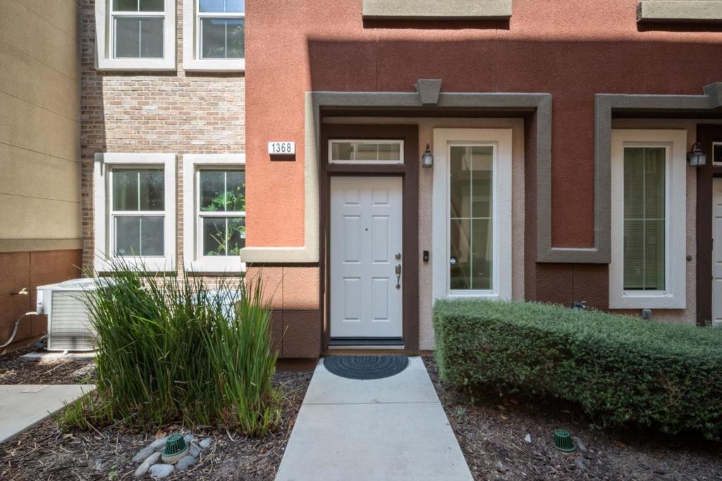 1368 Neleigh Place