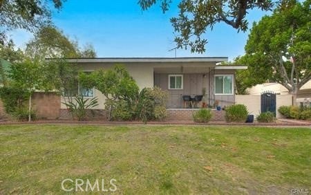 835 E Foothill Boulevard