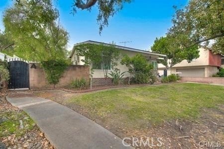 835 E Foothill Boulevard