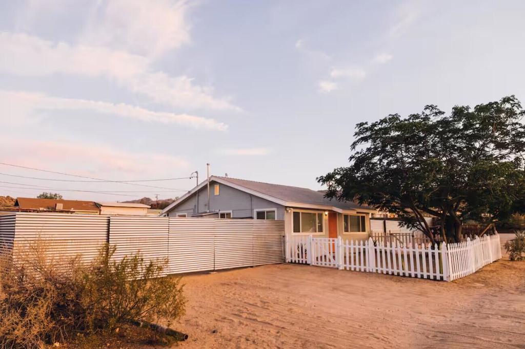61887 Grand View Circle