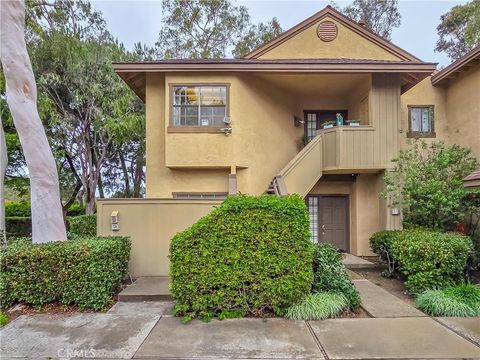 Photo of 59 Rainbow Ridge Rdg, Irvine, CA 92603 (MLS # RS26010625)
