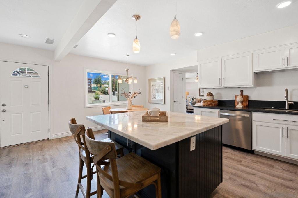 9326 Emerald Grove Ave.