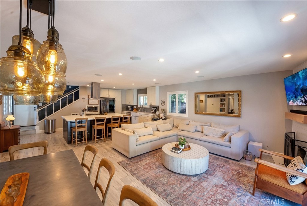 3104 Taft Way
