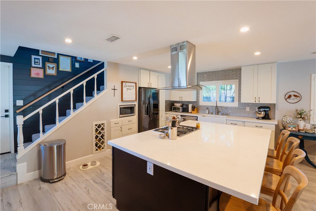 3104 Taft Way