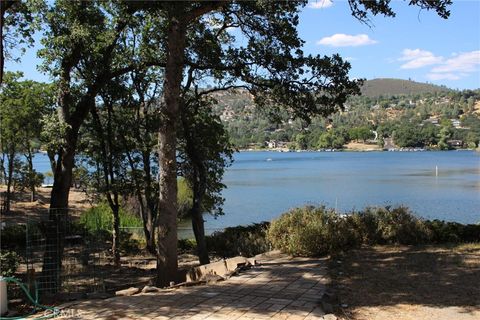 Photo of 18702 East Ridge View Drive, Hidden Valley Lake, CA 95467 (MLS # LC26028336)