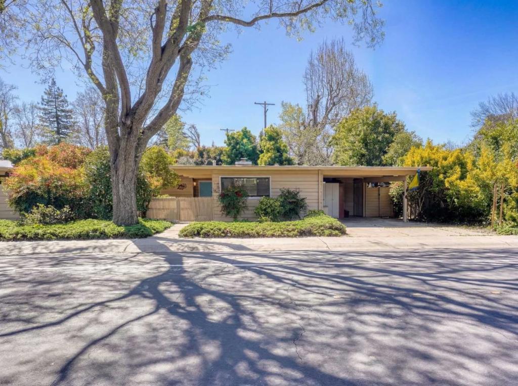 1914 Channing Avenue, Palo Alto CA 94303