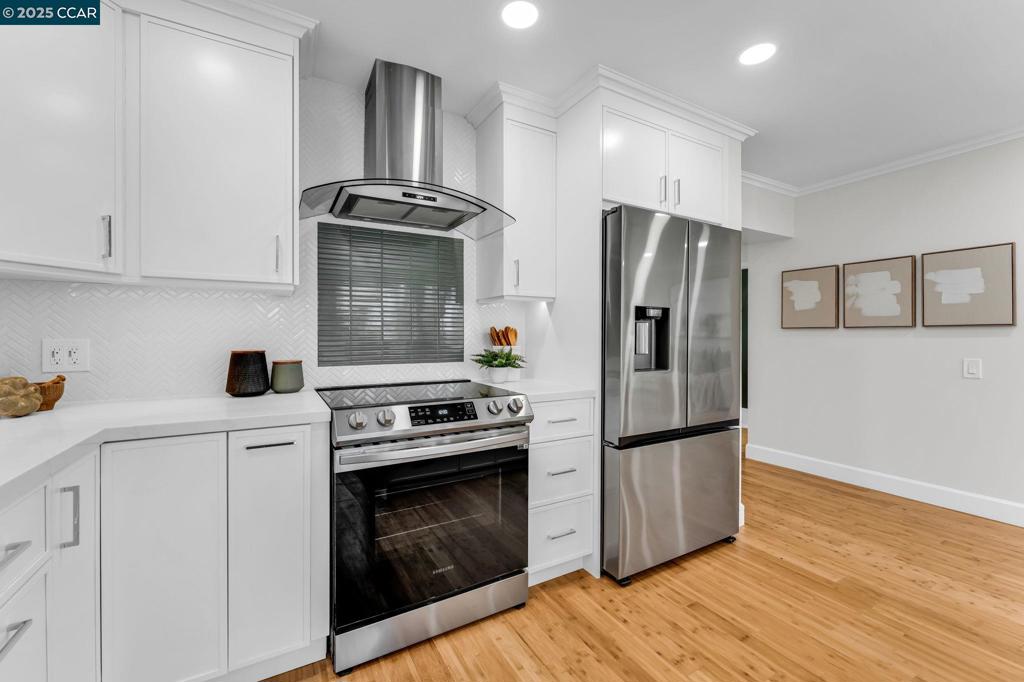 ROSSMOOR - Residential
