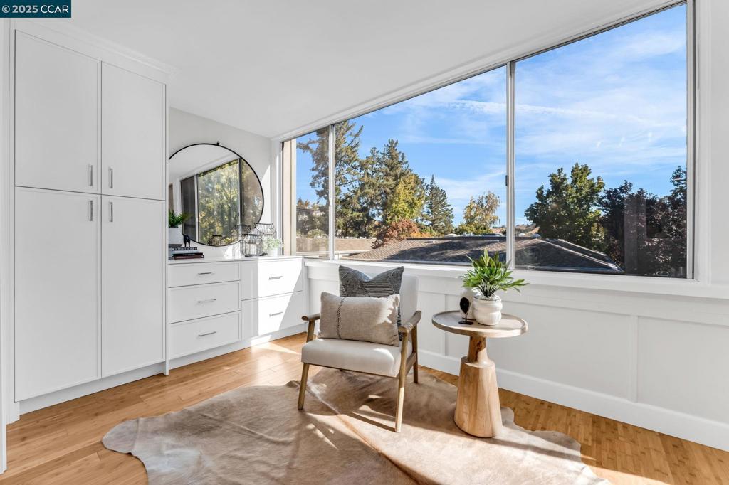 ROSSMOOR - Residential