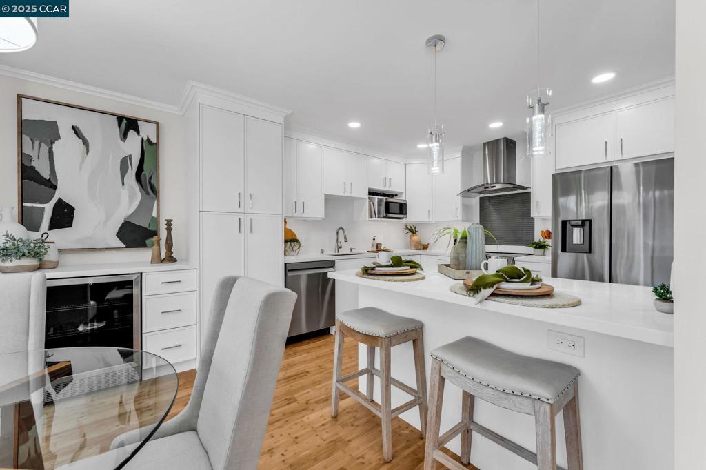 ROSSMOOR - Residential