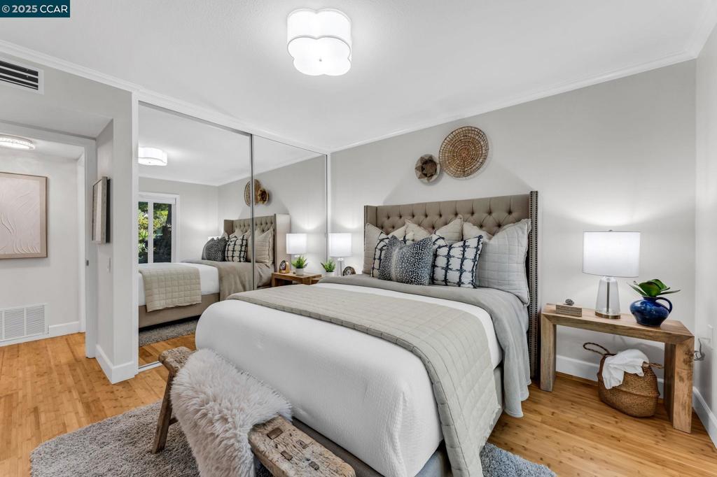ROSSMOOR - Residential