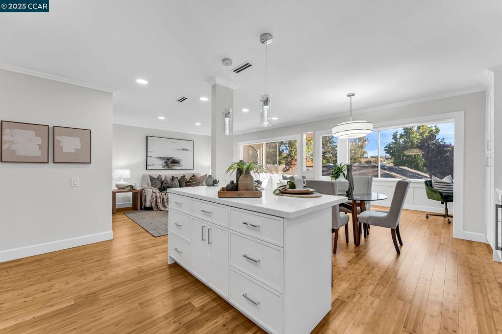ROSSMOOR - Residential