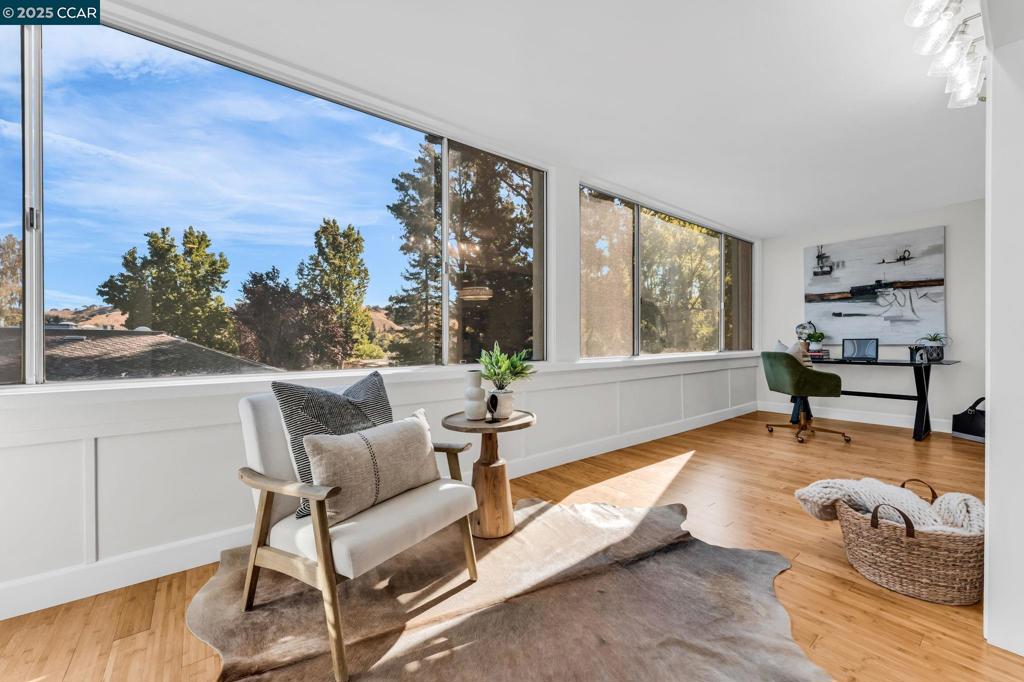 ROSSMOOR - Residential