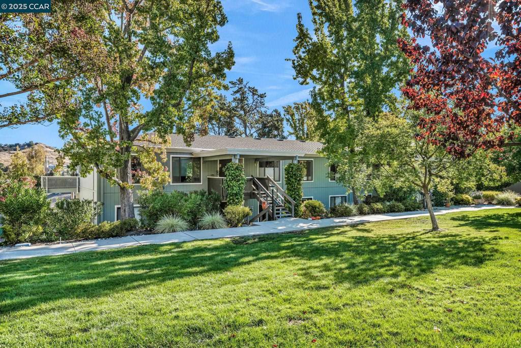 ROSSMOOR - Residential