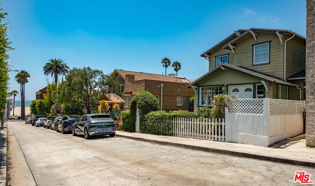 41 Vicente Terrace