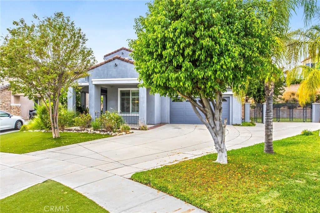 6136 Walnut Grove Court