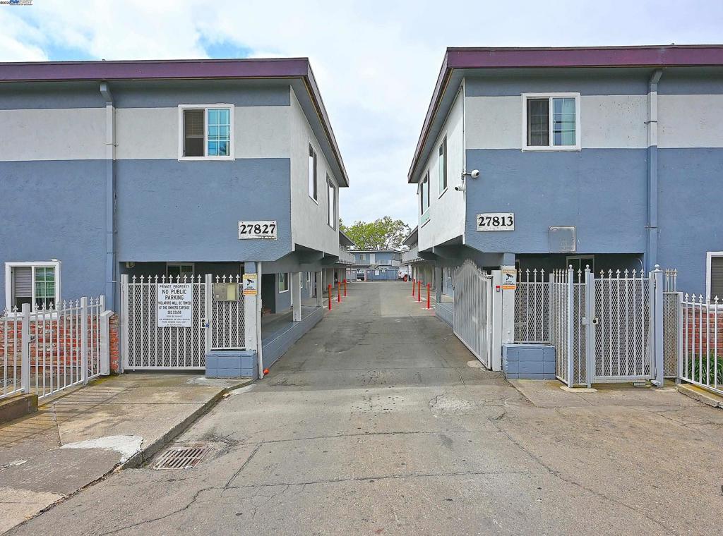 27827 Leidig Ct