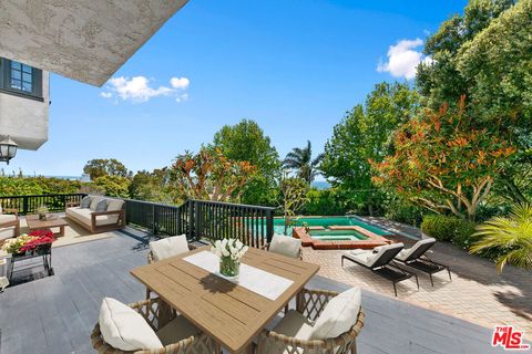 Photo of 29528 Harvester Road, Malibu, CA 90265 (MLS # 25542027) Photo of 29528 Harvester Road, Malibu, CA 90265 (MLS # 25542027)